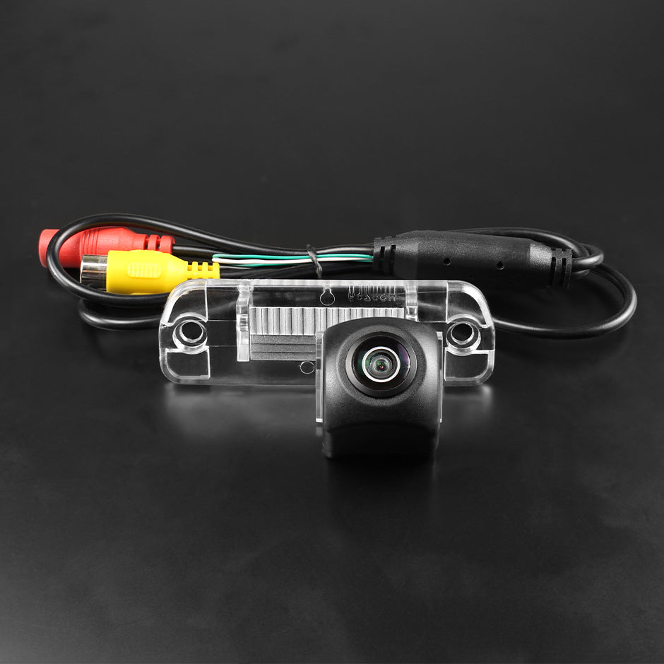 Camera marsarier Mercedes ML-Class W164, GL-Class X164, R-Class W251 dedicata, MaxTech ECO Dynamic, suport lampa numar OEM, CVBS 960x720, unghi 155 grade, linii dinamice, RCA, navigatii Android aftermarket