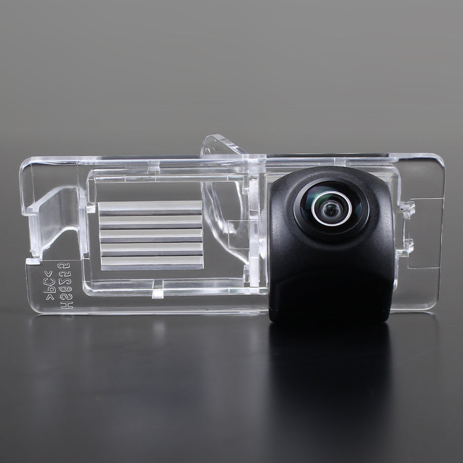 Camera marsarier Renault Fluence L30 X38 dedicata, MaxTech ULTRA Dynamic, suport lampa numar OEM, AHD 1080p CVBS 720p, unghi 155 grade, linii dinamice, RCA, navigatii Android aftermarket