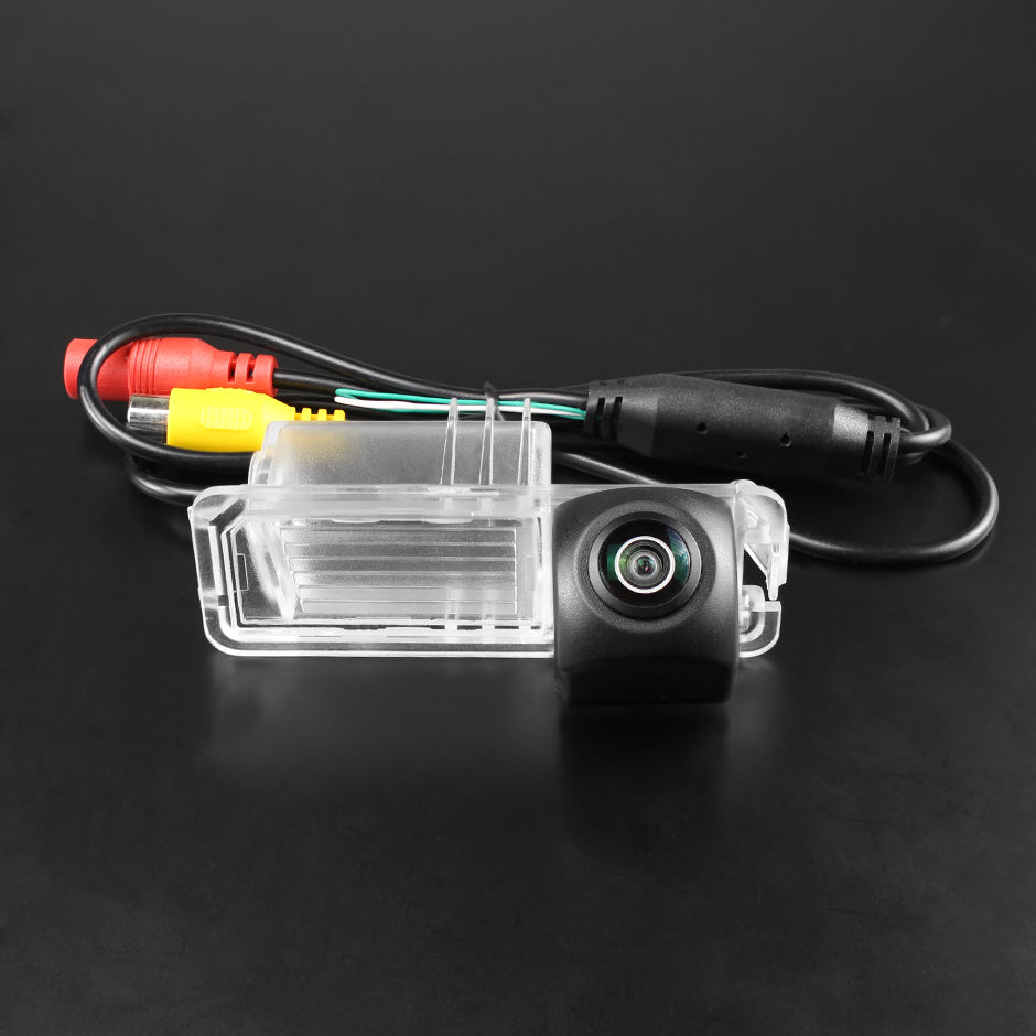 Camera marsarier Volkswagen Golf VI Mk6, Polo V 6R 6C dedicata, MaxTech PRO, suport lampa numar OEM, AHD/CVBS 1280x720, unghi 155 grade, RCA, navigatii Android aftermarket