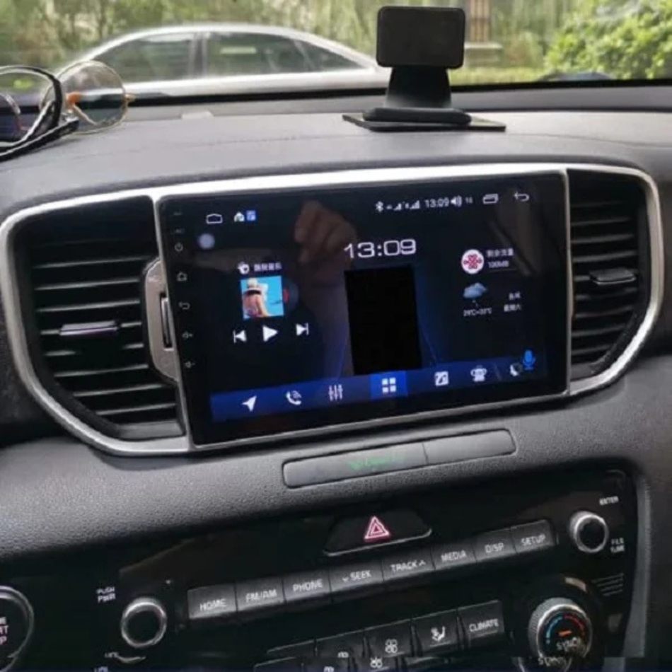 Navigatie Kia Sportage (2016-2018) dedicata, MaxTech® PRO SERIES, 8 GB Ram 128 GB Rom, OctaCore, Carplay si Android auto, Ecran 9” HD Touch, Sim 4G, ADI/HI-Res, GPS, Wifi, Bluetooth, Radio, USB, EQ, DSP, Waze