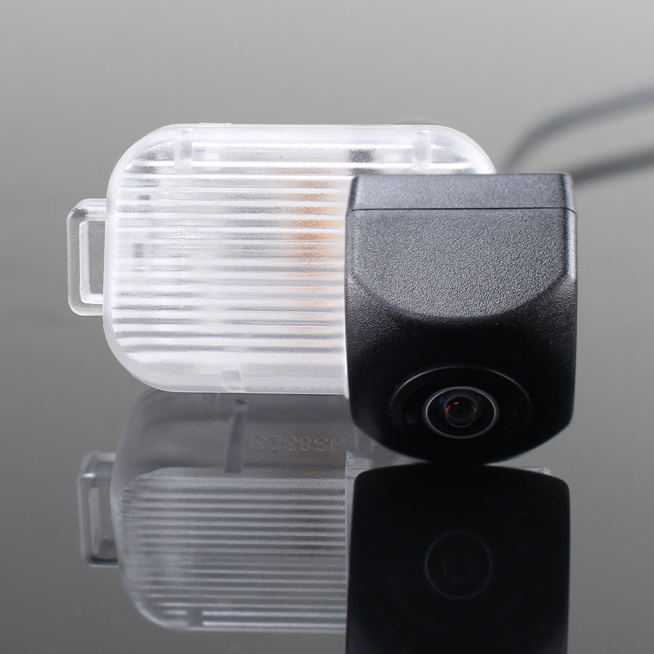 Camera marsarier Mazda 3 BM BN dedicata, MaxTech ECO, suport lampa numar OEM, Fisheye CVBS 720x480, unghi 120 grade, RCA, navigatii Android aftermarket