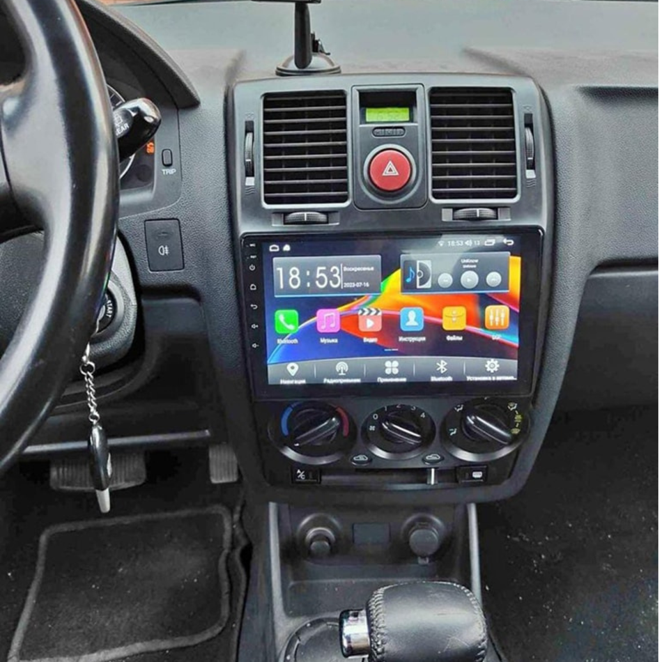 Navigatie Hyundai Getz (2002-2006) pre-facelift dedicata, MaxTech® PRO SERIES, 8 GB Ram 128 GB Rom, OctaCore, Carplay si Android auto, Ecran 9” HD Touch, Sim 4G, ADI/HI-Res, GPS, Wifi, Bluetooth, Radio, USB, EQ, DSP, Waze