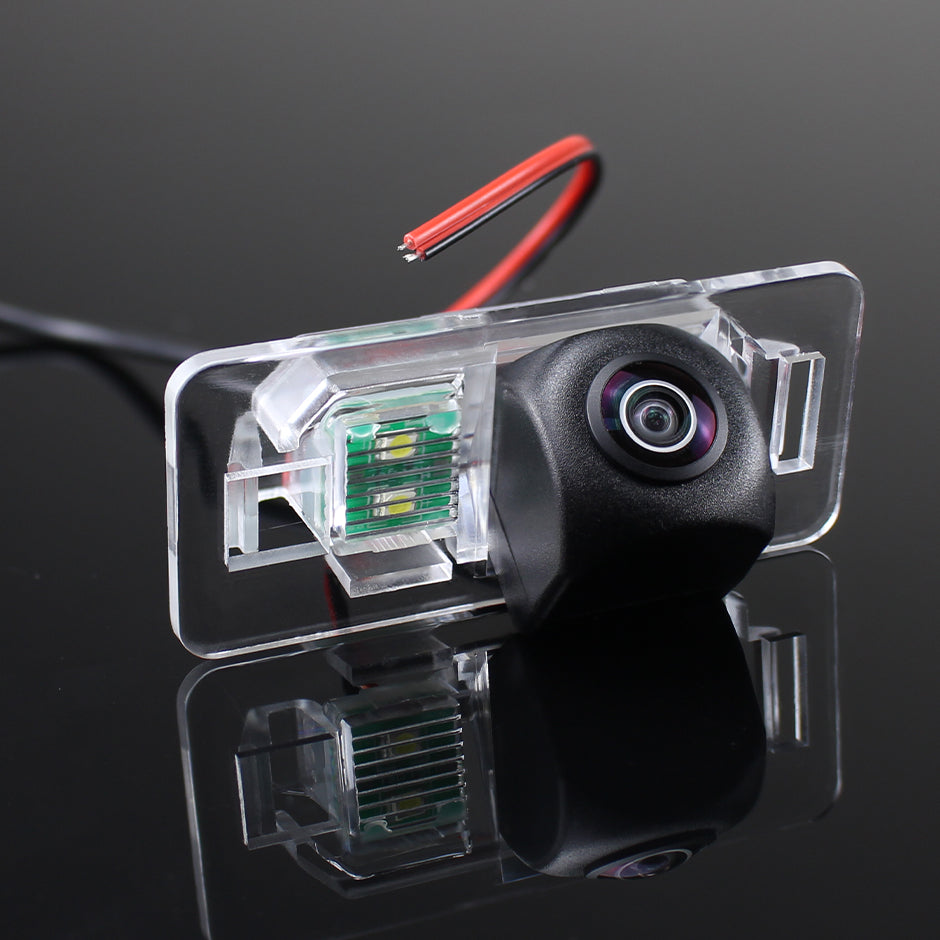 Camera marsarier BMW Seria 1 E82, Seria 3 E90 E91 E92, Seria 5 E39 E60 E61, X5 E70, X6 E71 dedicata, MaxTech PRO, suport lampa numar OEM, AHD/CVBS 1280x720, unghi 155 grade, RCA, navigatii Android aftermarket