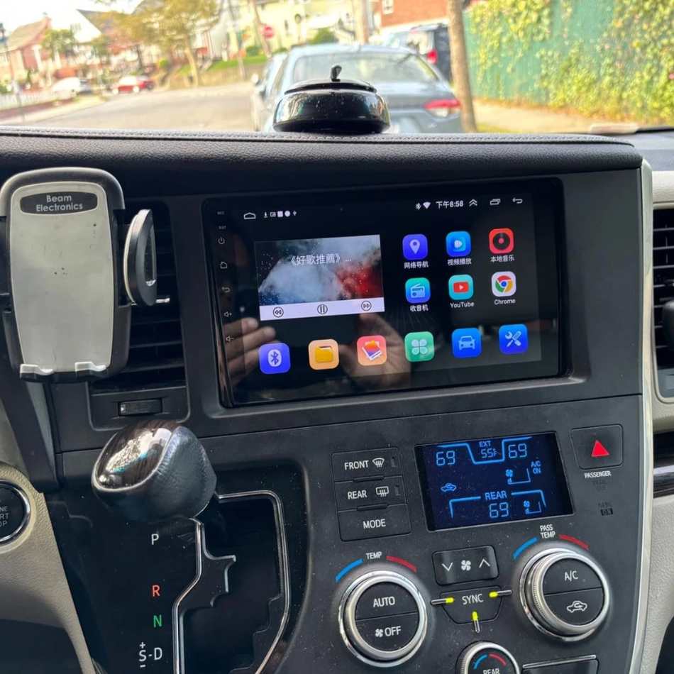 Navigatie Toyota Sienna 3 (2015-2020) facelift dedicata, MaxTech® PRO SERIES, 8 GB Ram 128 GB Rom, OctaCore, Carplay si Android auto, Ecran 9” HD Touch, Sim 4G, ADI/HI-Res, GPS, Wifi, Bluetooth, Radio, USB, EQ, DSP, Waze
