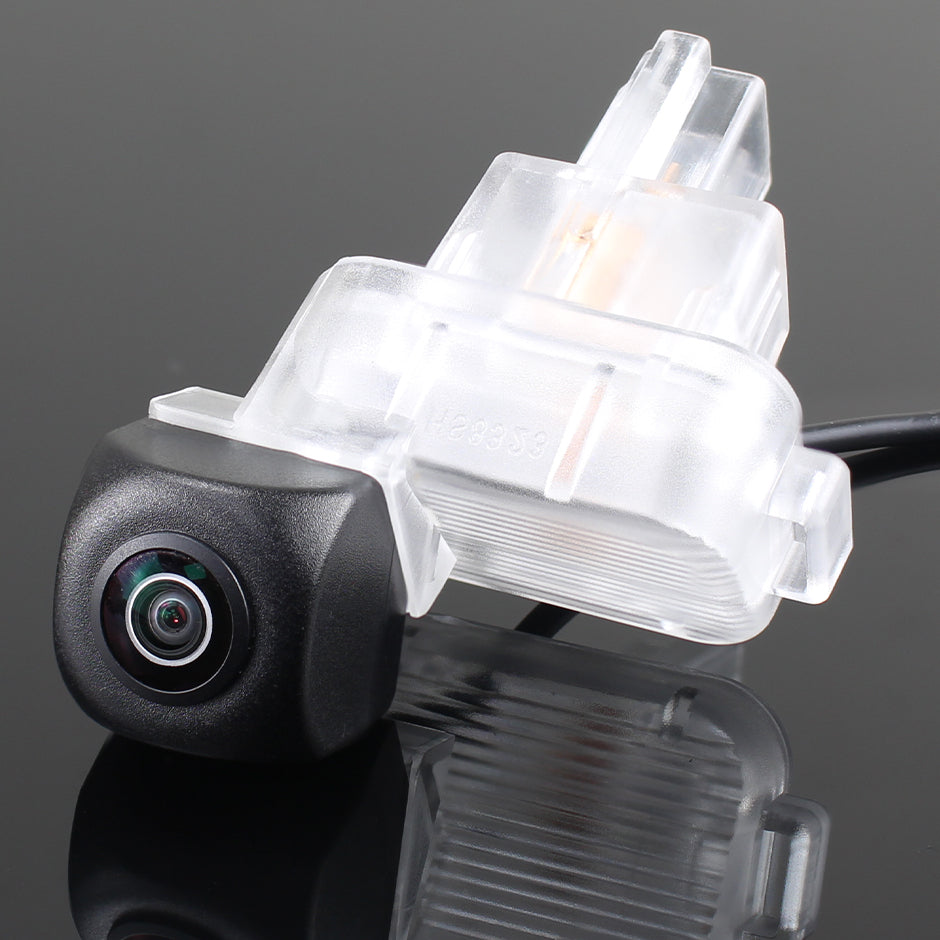 Camera marsarier Mazda 3 BM BN dedicata, MaxTech ULTRA Dynamic, suport lampa numar OEM, AHD 1080p CVBS 720p, unghi 155 grade, linii dinamice, RCA, navigatii Android aftermarket