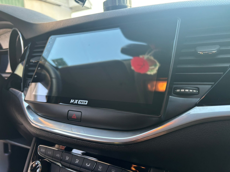 Navigatie Opel Astra K Hatchback (2015-2019) dedicata, MaxTech® PRO SERIES, 2 GB Ram 64 GB Rom, Carplay si Android auto, Ecran 9” HD Touch, GPS, Wifi, Bluetooth, Radio, USB, EQ, DSP, Waze