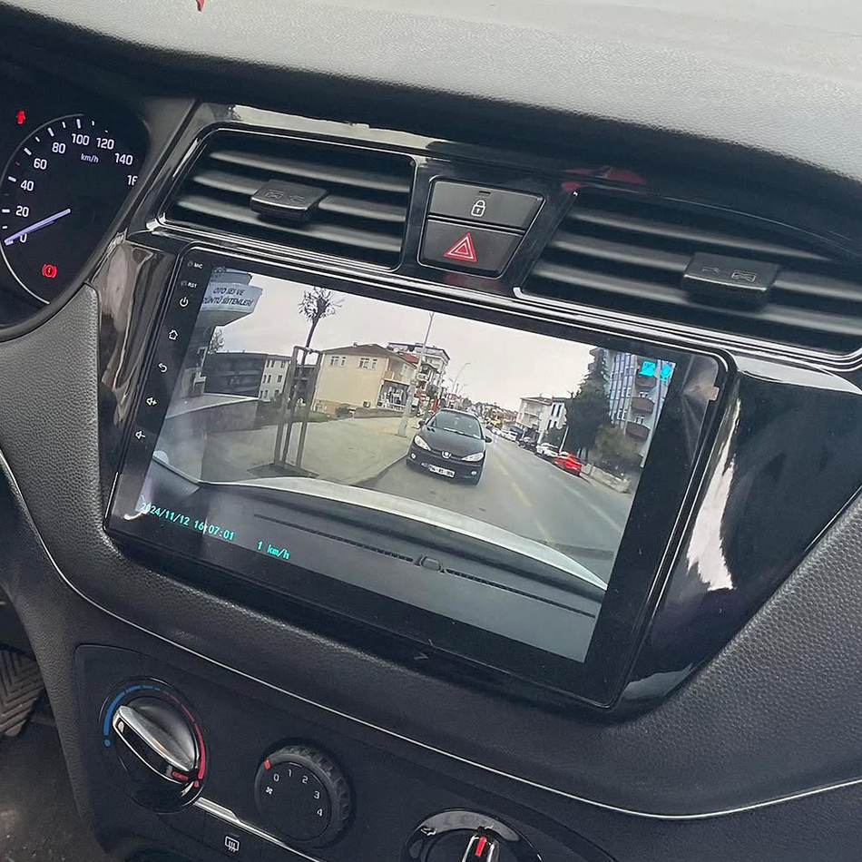 Navigatie Hyundai i20 II (2014-2017) dedicata, MaxTech® PRO SERIES, 2 GB Ram 64 GB Rom, Carplay si Android auto, Ecran 9” HD Touch, GPS, Wifi, Bluetooth, Radio, USB, EQ, DSP, Waze