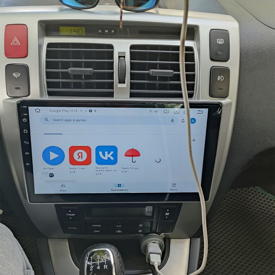 Navigatie Hyundai Tucson I (2004-2009), climatizare manuală dedicata, MaxTech® PRO SERIES, 2 GB Ram 64 GB Rom, Carplay si Android auto, Ecran 10” HD Touch, GPS, Wifi, Bluetooth, Radio, USB, EQ, DSP, Waze