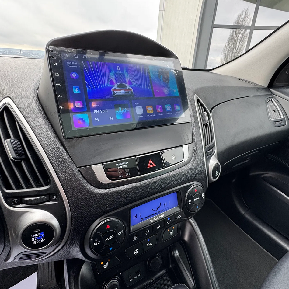 Navigatie Hyundai IX35 (2010-2015) Fara canbus, dedicata, MaxTech® PRO SERIES, 8 GB Ram 128 GB Rom, OctaCore, Carplay si Android auto, Ecran 10” HD Touch, Sim 4G, ADI/HI-Res, GPS, Wifi, Bluetooth, Radio, USB, EQ, DSP, Waze