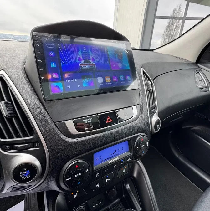 Navigatie Hyundai IX35 2010-2015 dedicata, MaxTech® PRO SERIES, 6 GB Ram 128 GB Rom, Carplay si Android auto, Ecran 10” HD Touch, GPS, Wifi, Bluetooth, Radio, USB, EQ, DSP, Waze