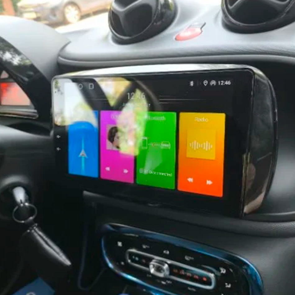 Navigatie Smart ForTwo / ForFour 2014–2019 dedicata, MaxTech® PRO SERIES, 8 GB Ram 128 GB Rom, OctaCore, Carplay si Android auto, Ecran 9” HD Touch, Sim 4G, ADI/HI-Res, GPS, Wifi, Bluetooth, Radio, USB, EQ, DSP, Waze